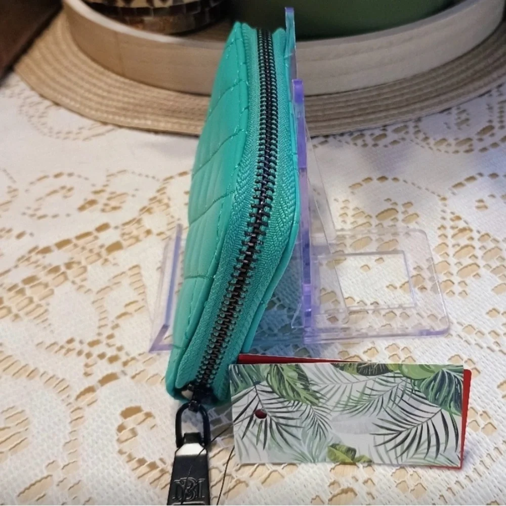 Badgley Mischka Quilted Teal Wallet NWT-free Braclet with purchase on 2/28🎉